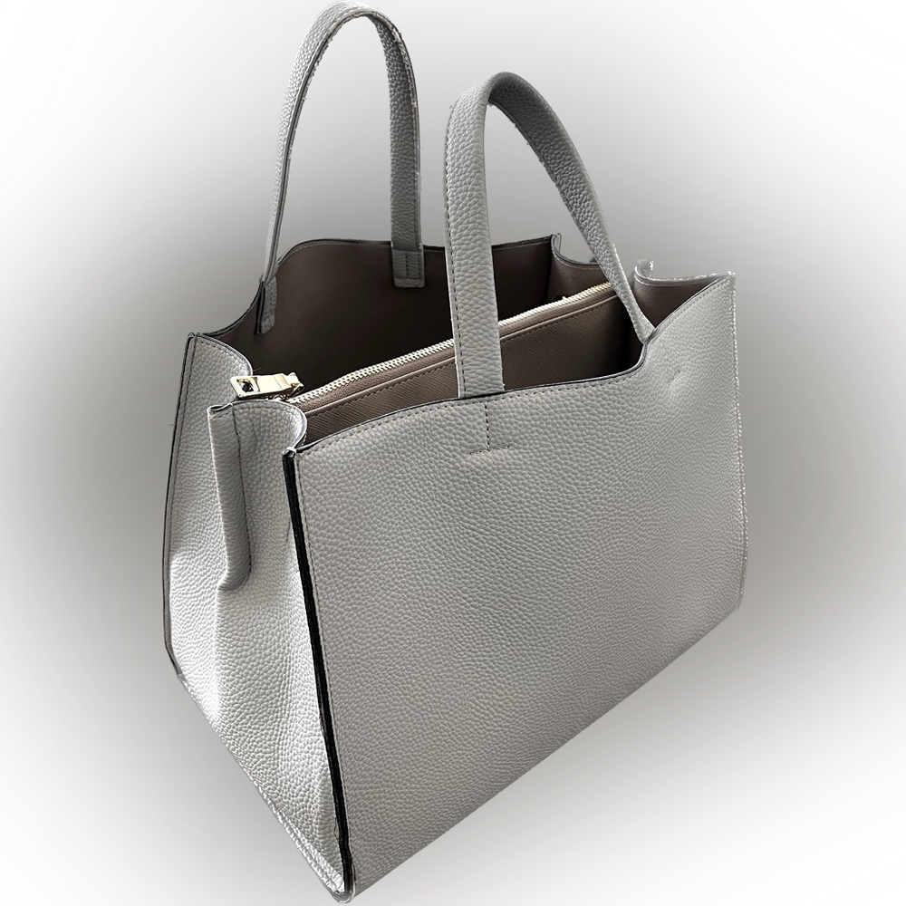 Designer Handbag - Gorgeous!